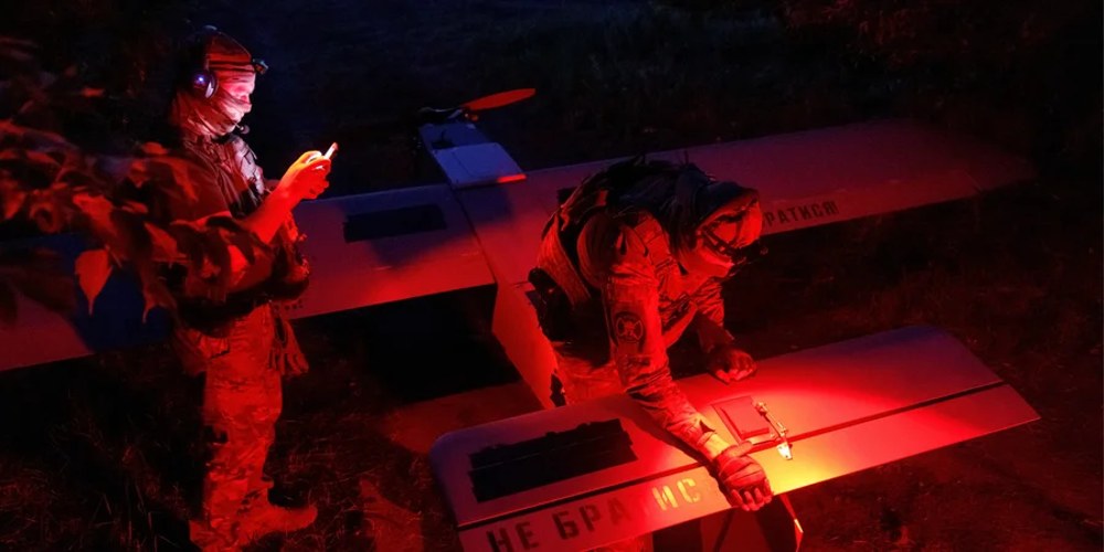 Президент України Володимир Зеленський під час оголошення рішень щодо ЗСУ