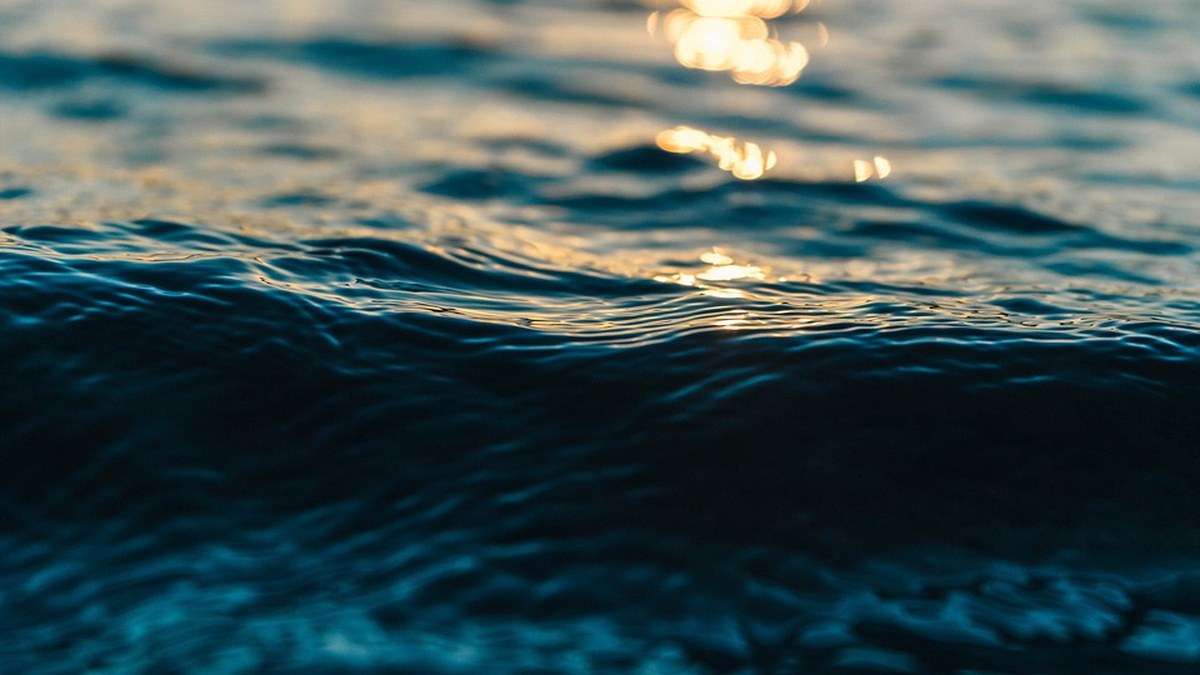 Азовське море після ударів ЗСУ по суднах тіньового флоту РФ