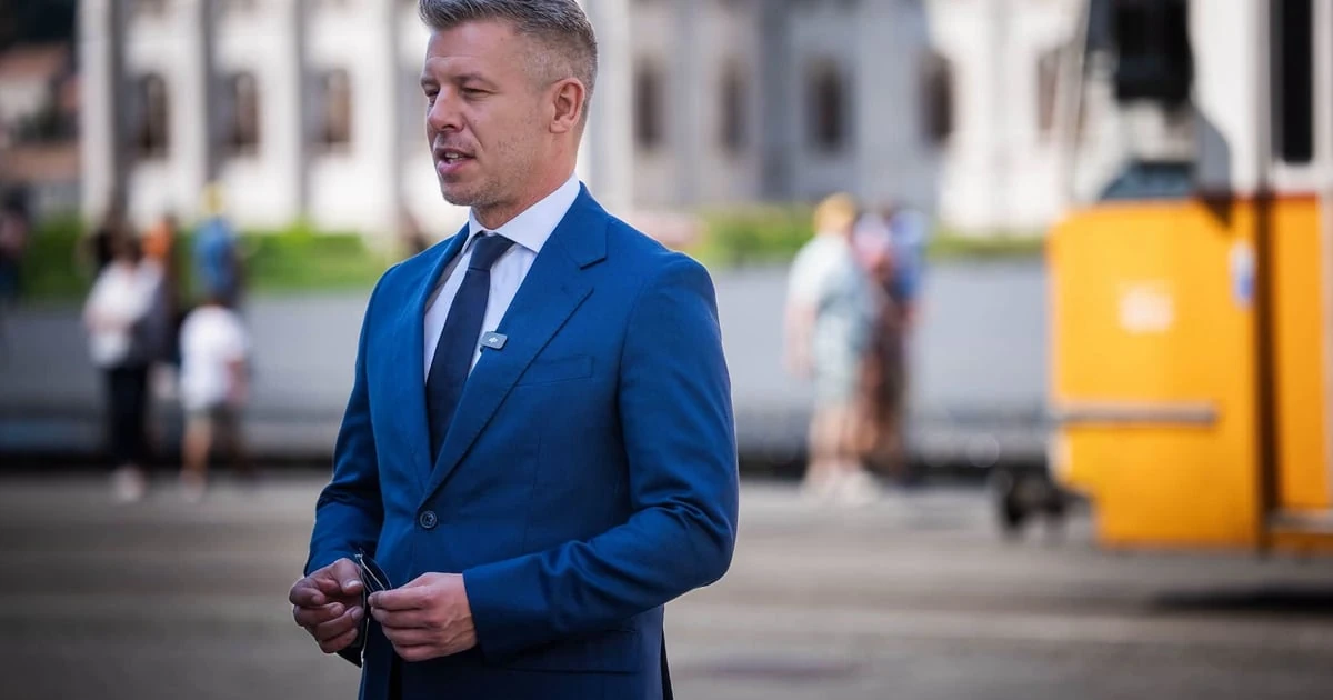 У 2020 році закон ухвалила «Фідес»: Мадяр повідомив, що змінить правила усиновлення